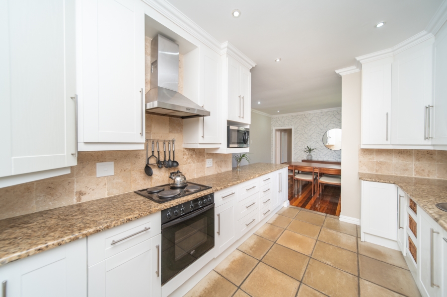 4 Bedroom Property for Sale in Bonza Bay Eastern Cape